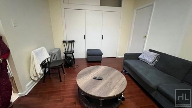 5006 Avenue M - Photo 2 of 12