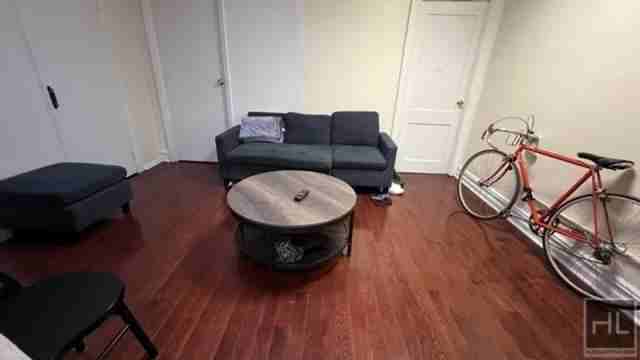 5006 Avenue M - Photo 3 of 12