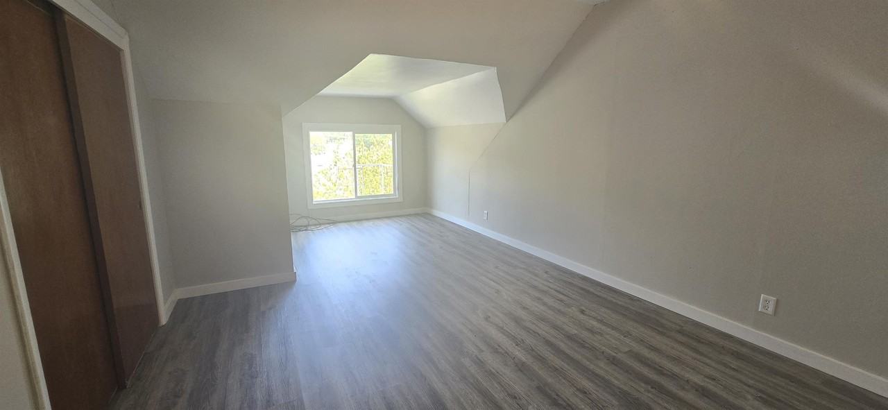 605 West Macon Street - Photo 3 of 16