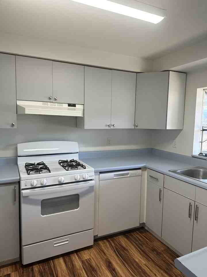 3922 West Main Street - Photo 3 of 10