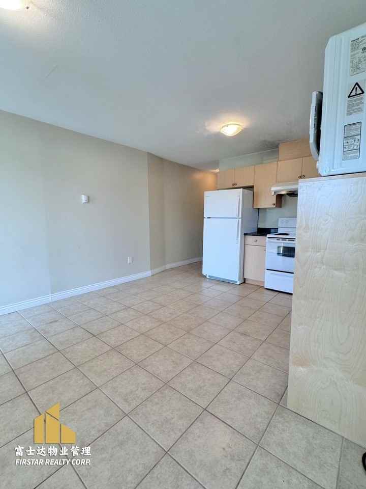 6658 Hersham Ave #GL - Photo 3 of 9