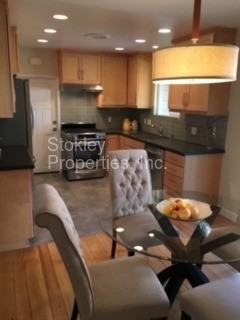 1110 Walker Ave - Photo 3 of 15