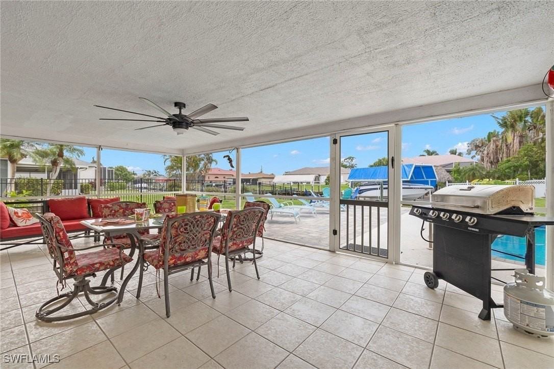 102 Se 40th St - Photo 2 of 39