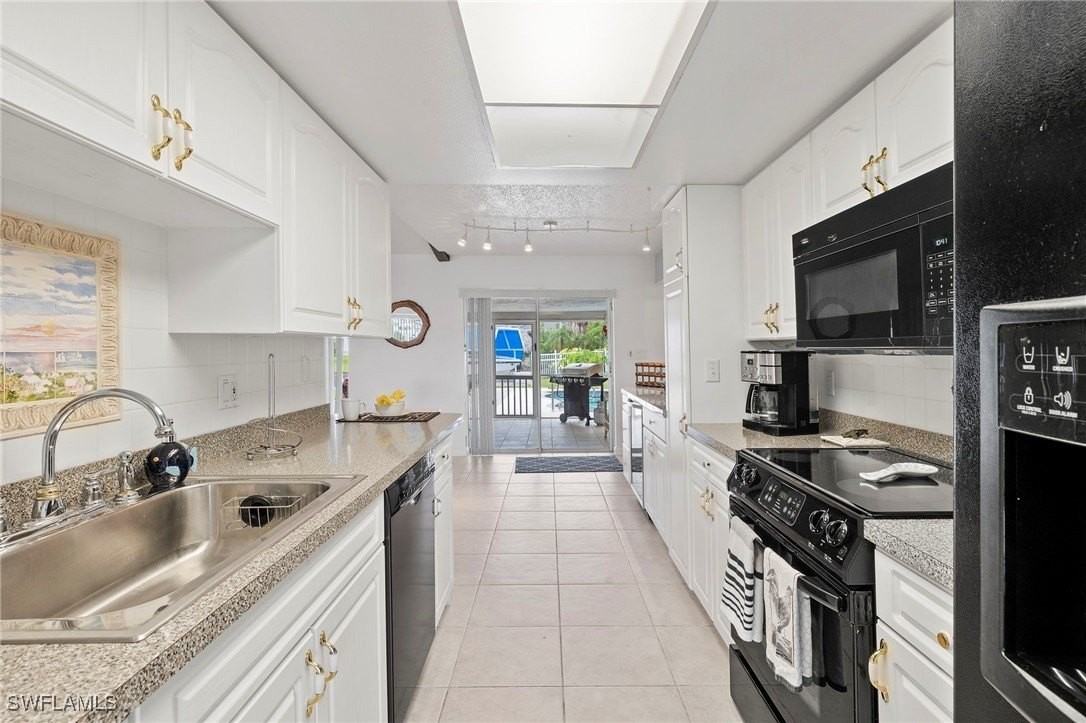 102 Se 40th St - Photo 7 of 39