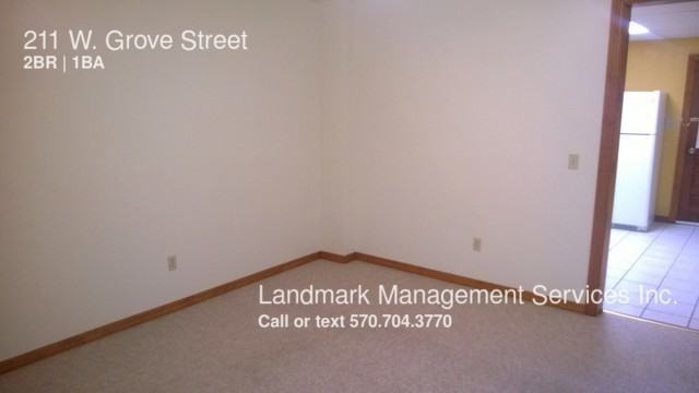 211 W Grove St - Photo 3 of 19