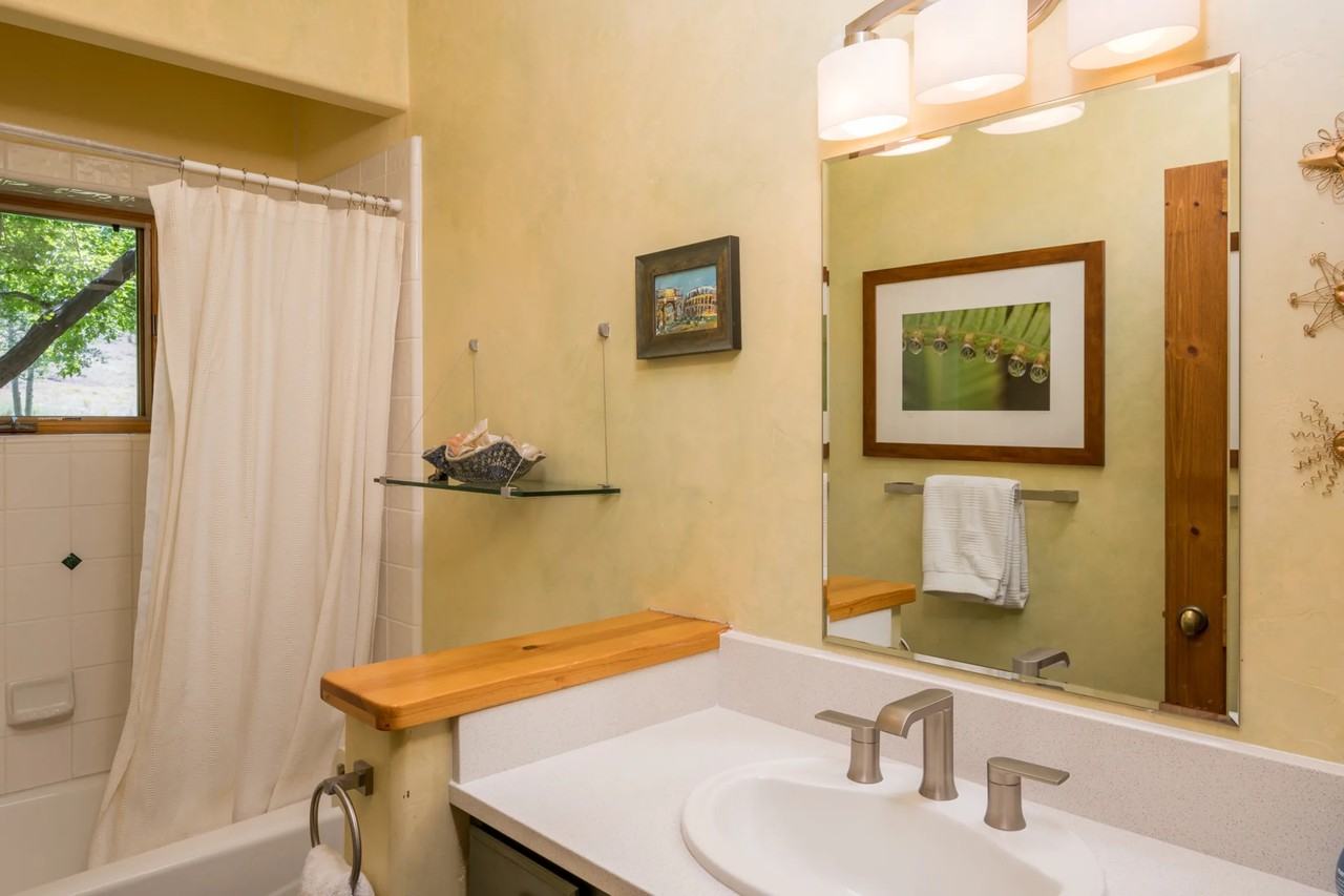 31 Rodeo Dr - Photo 2 of 11