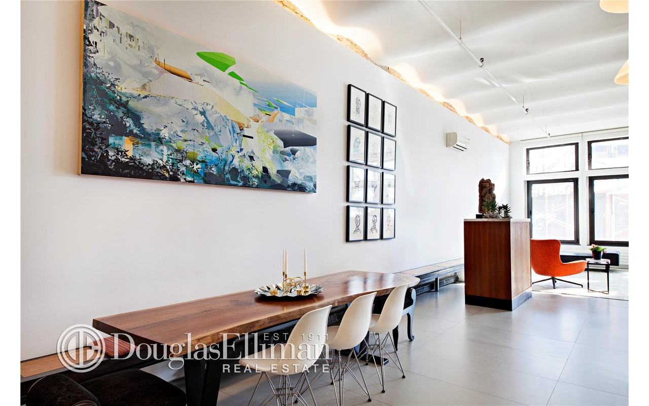 382 Lafayette St #3rd - Photo 3 of 3