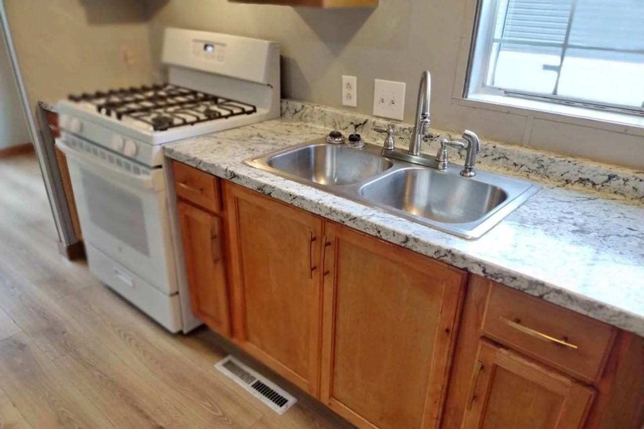 8347 Chadsworth Dr S - Photo 2 of 24