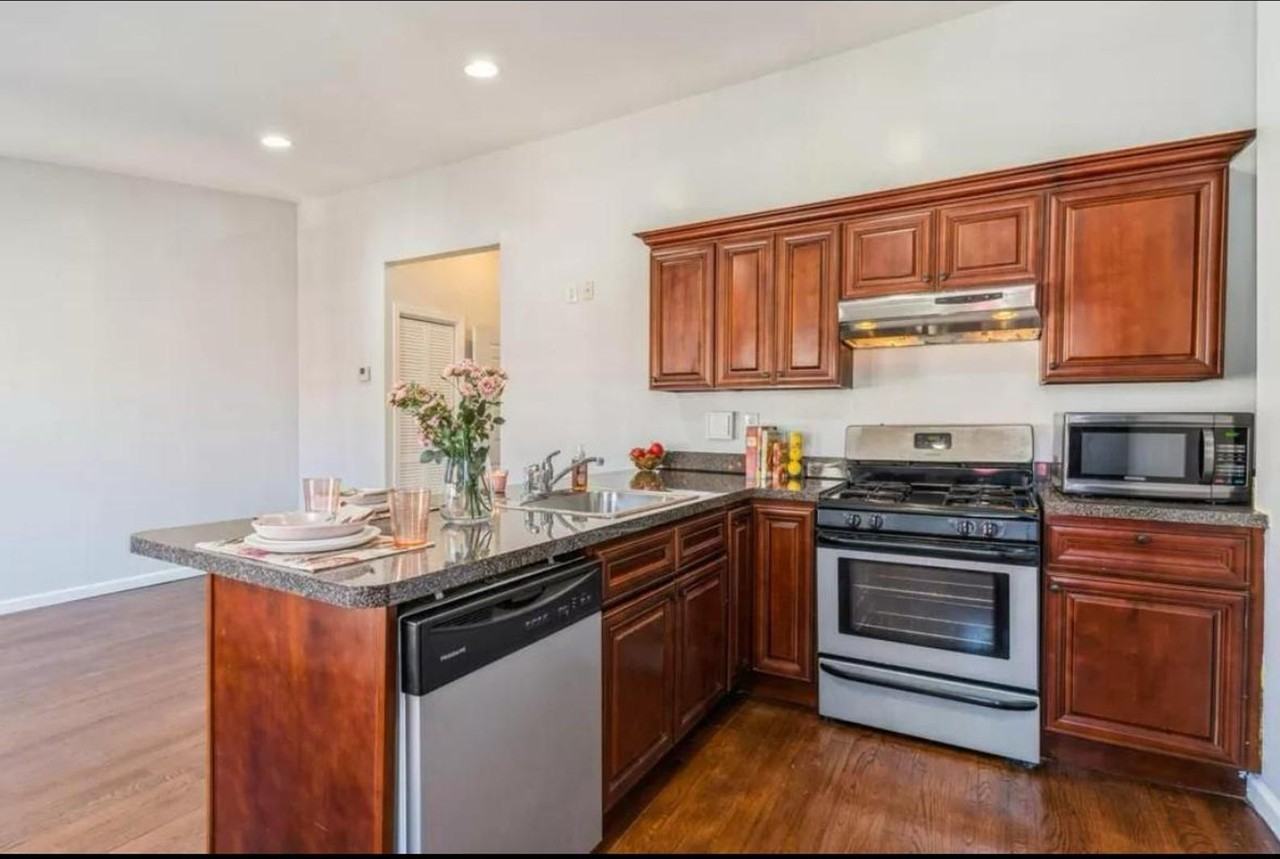62 Columbia St - Photo 3 of 14
