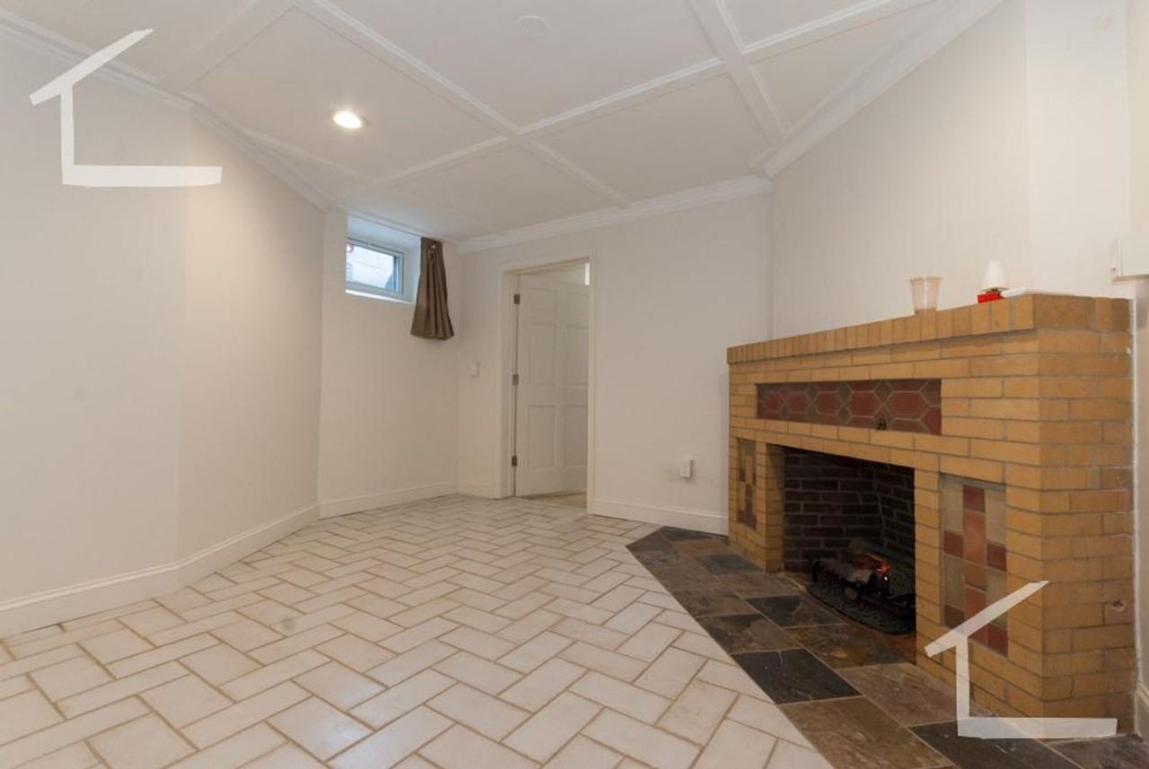 35 Bentley St - Photo 2 of 13