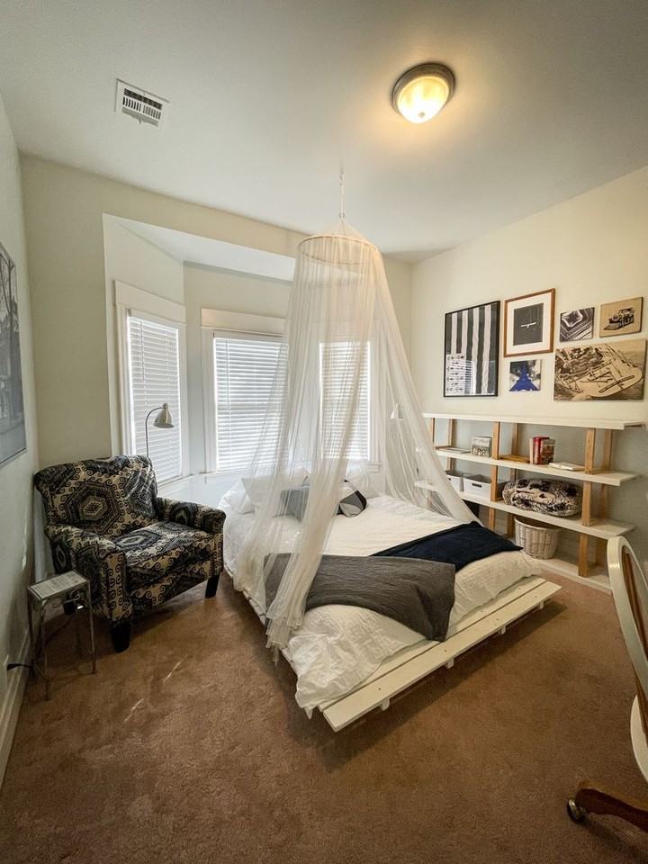 Redwood Rooms for Rent - Photo 2 of 21