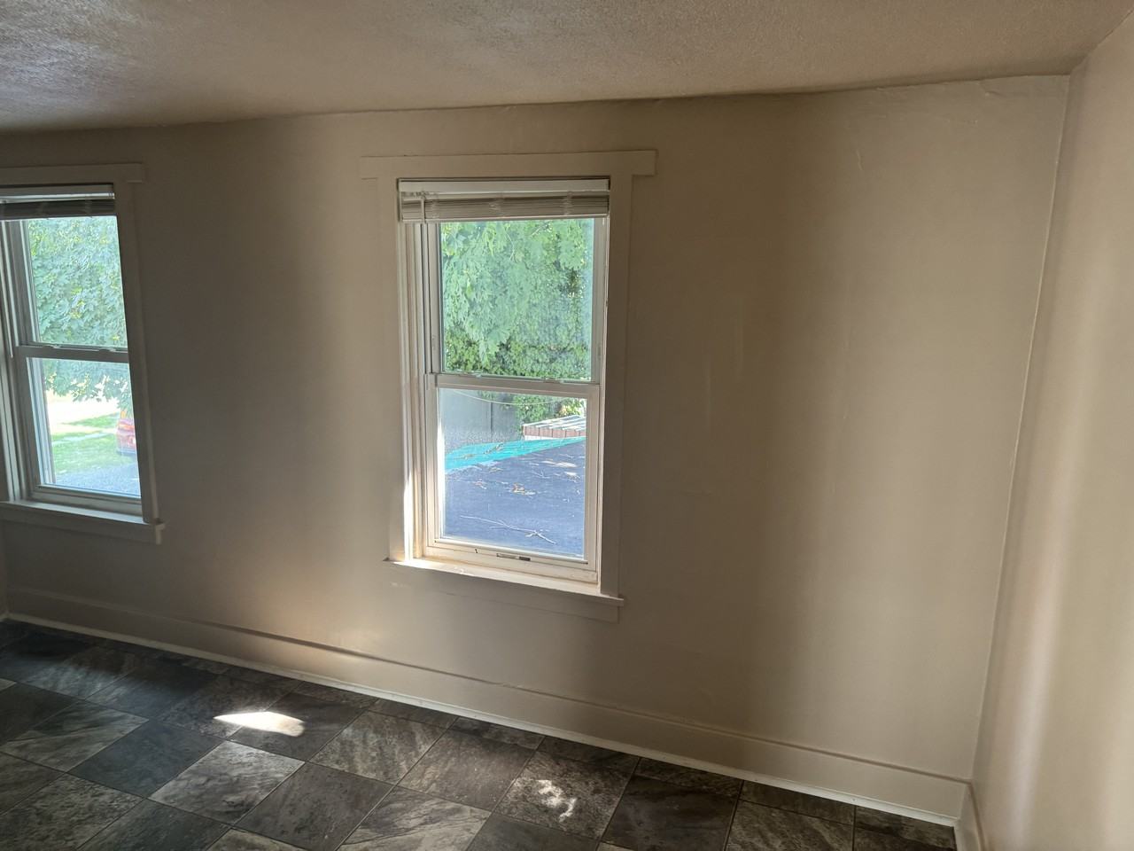 534 Church St - Photo 6 of 13