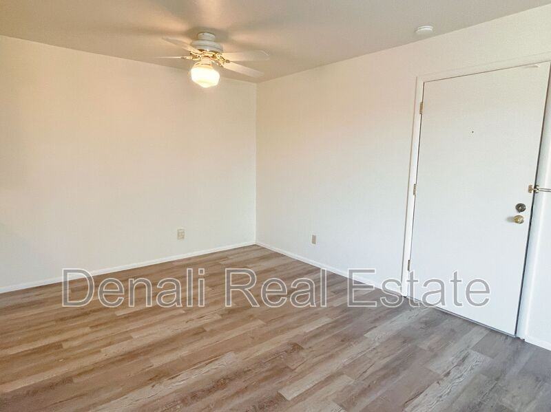 461 Yucca Court #312 - Photo 4 of 14