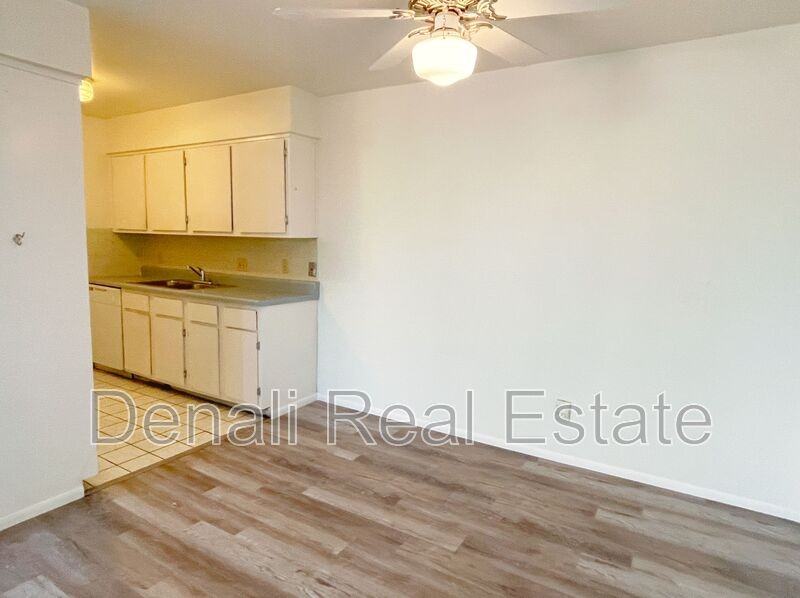 461 Yucca Court #312 - Photo 5 of 14