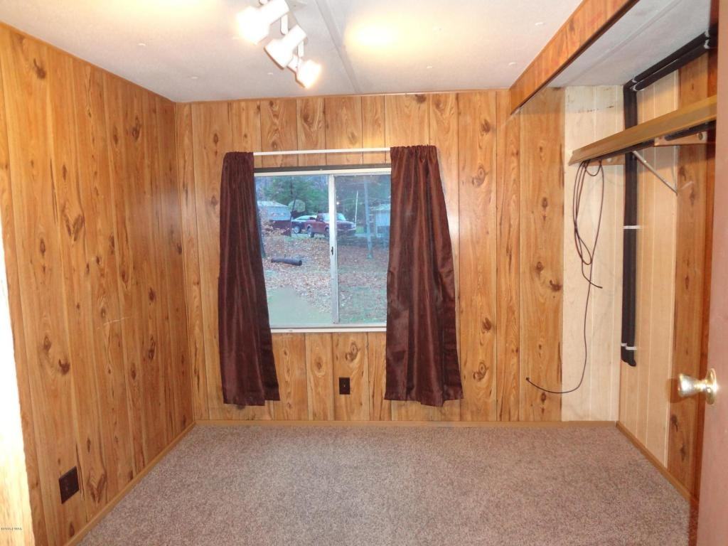 10 St Moritz Dr - Photo 3 of 10