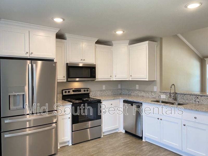 107 Redbud Ct - Photo 3 of 8