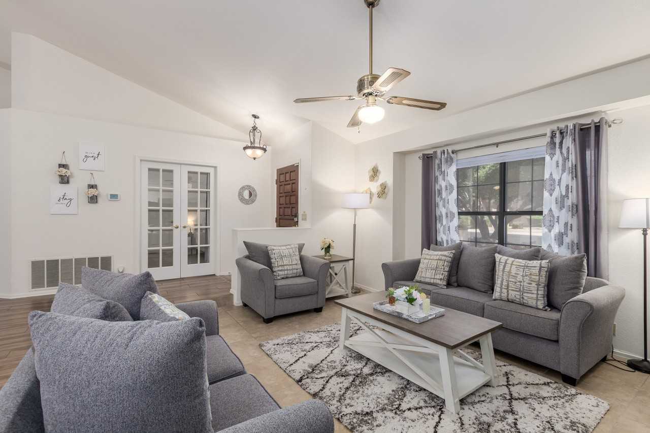 17602 N 57th St - Photo 4 of 47