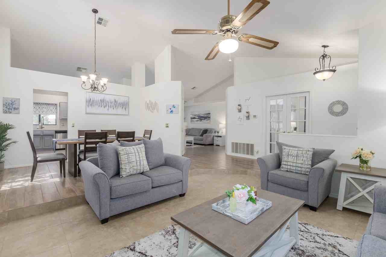 17602 N 57th St - Photo 5 of 47