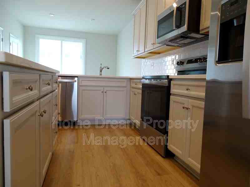 4605 Abbotswell Pl #1 - Photo 6 of 27