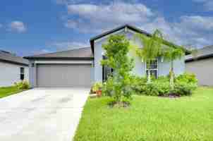 featured image of 1412 Tahitian Sunrise Drive