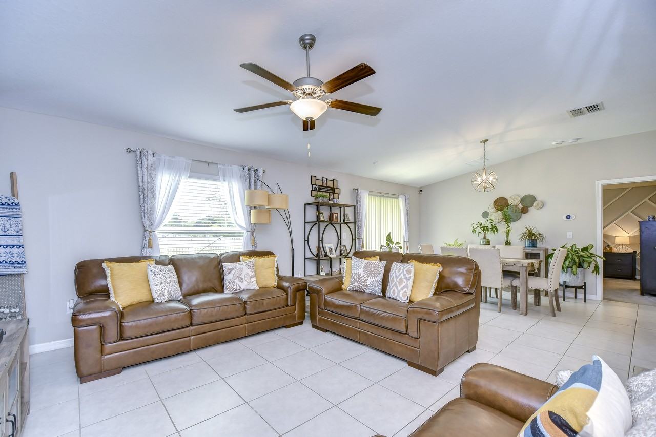 1412 Tahitian Sunrise Drive - Photo 6 of 30