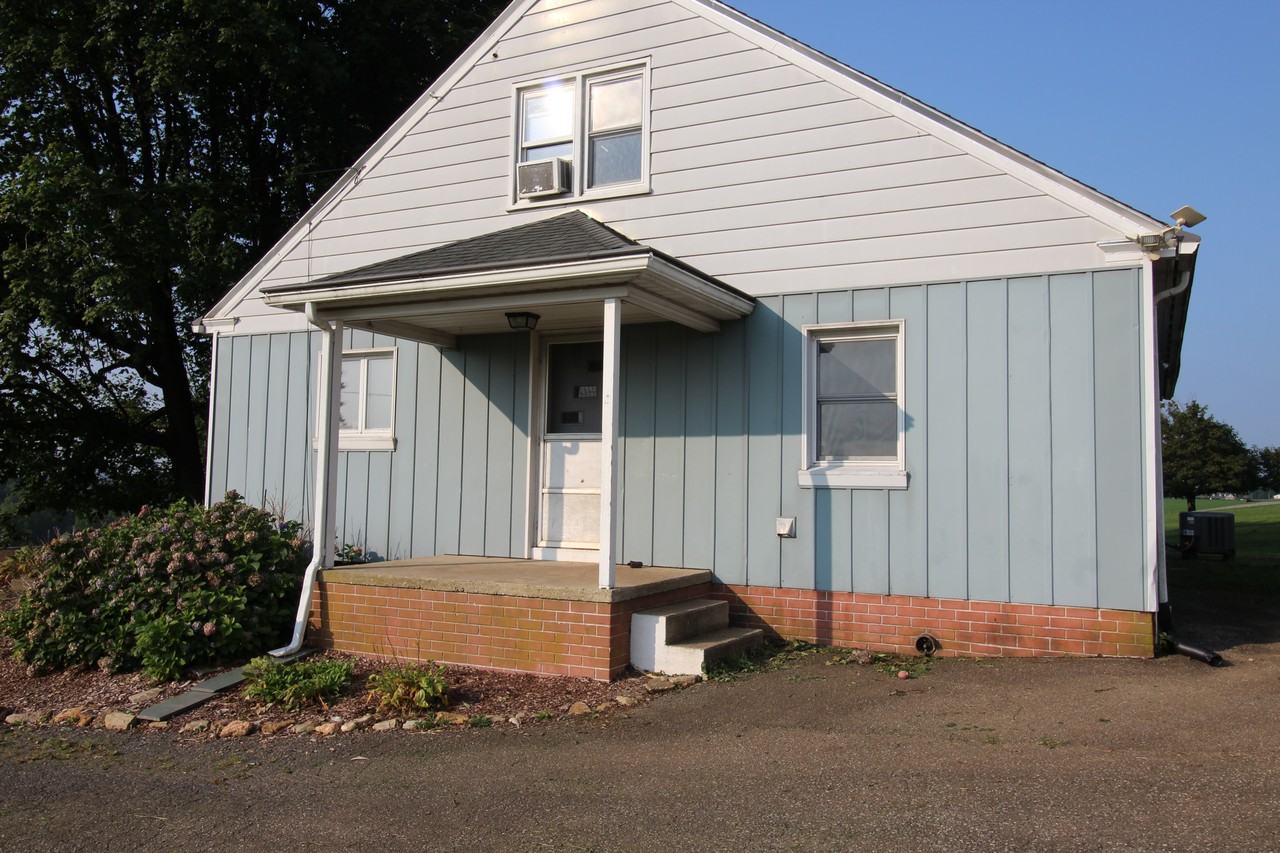 5245 Mine Rd - Photo 2 of 15