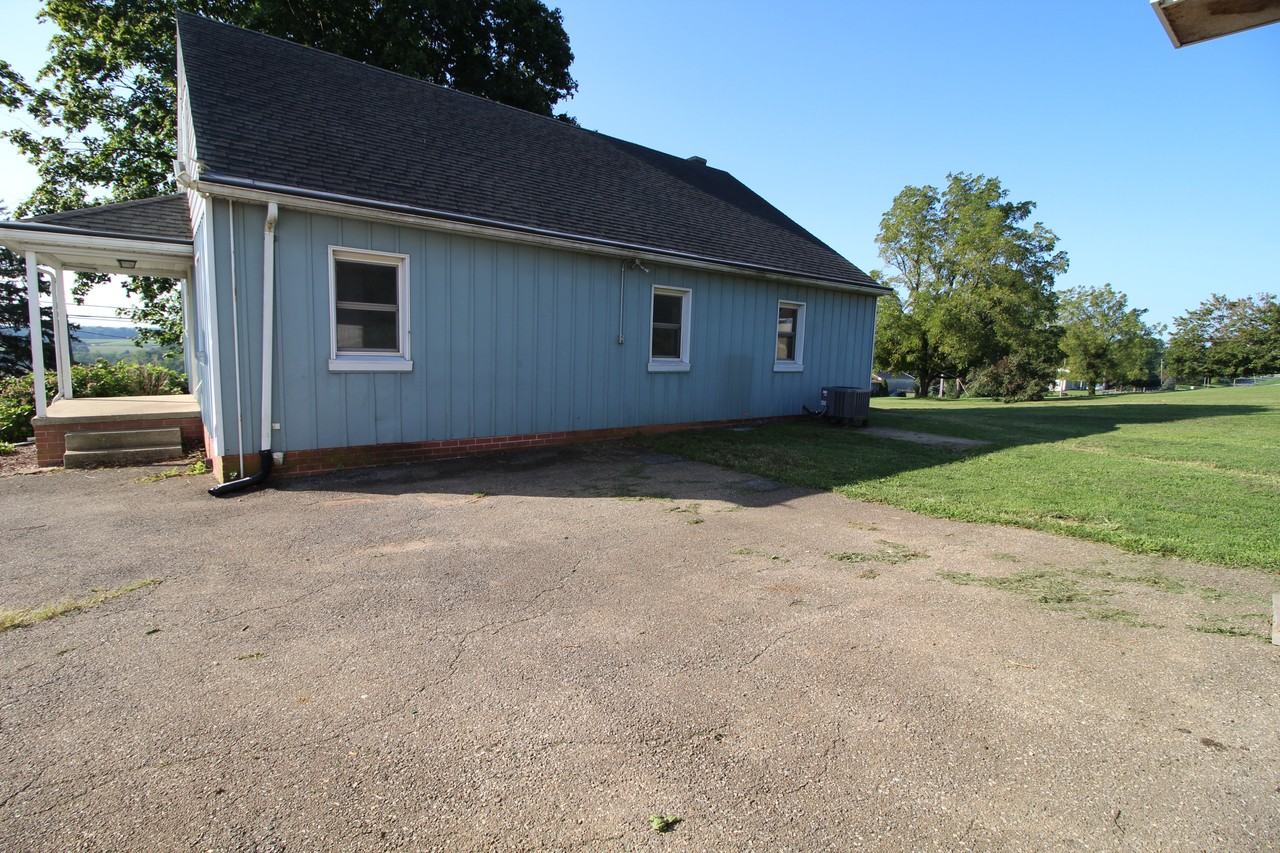 5245 Mine Rd - Photo 3 of 15