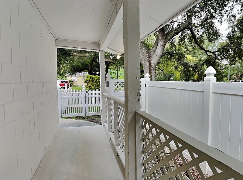 101 Samuel St - Photo 2 of 22
