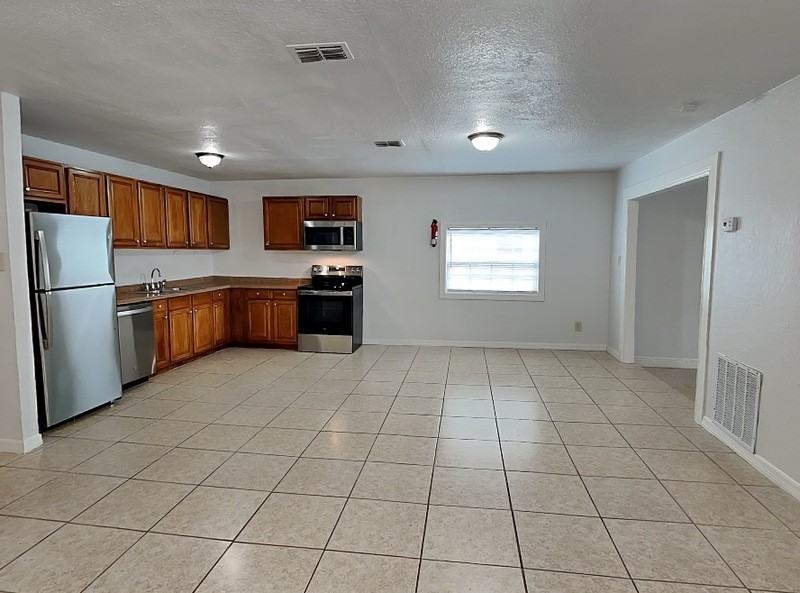 101 Samuel St - Photo 5 of 22