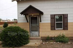 featured image of 2727 Santa Fe Dr #1