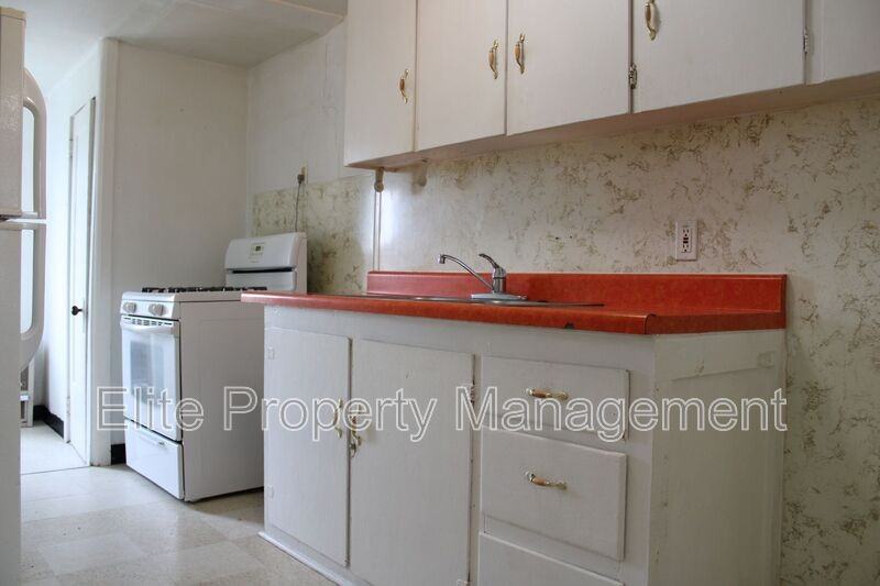 2727 Santa Fe Dr #1 - Photo 4 of 9