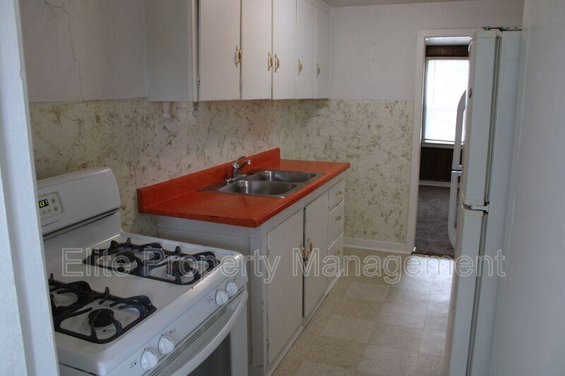 2727 Santa Fe Dr #1 - Photo 5 of 9