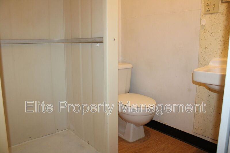 2727 Santa Fe Dr #1 - Photo 6 of 9