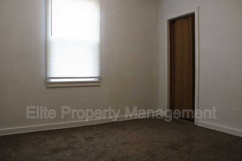 2727 Santa Fe Dr #1 - Photo 7 of 9