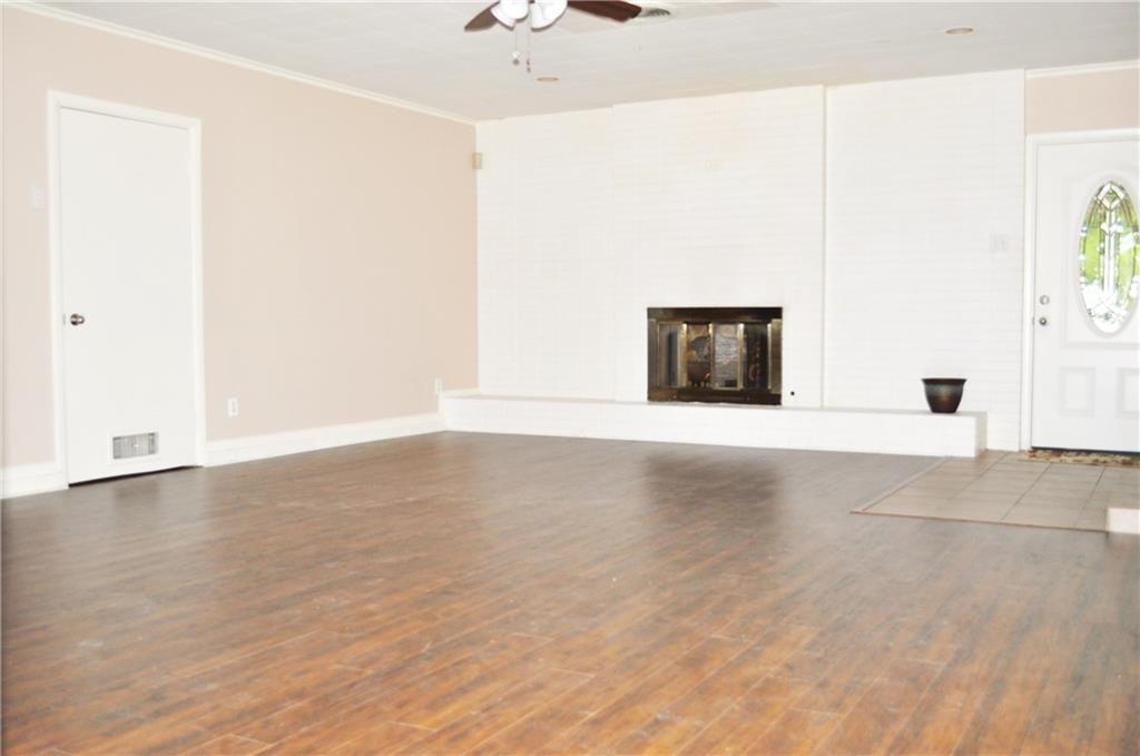 5249 Trail Lake Dr - Photo 2 of 10