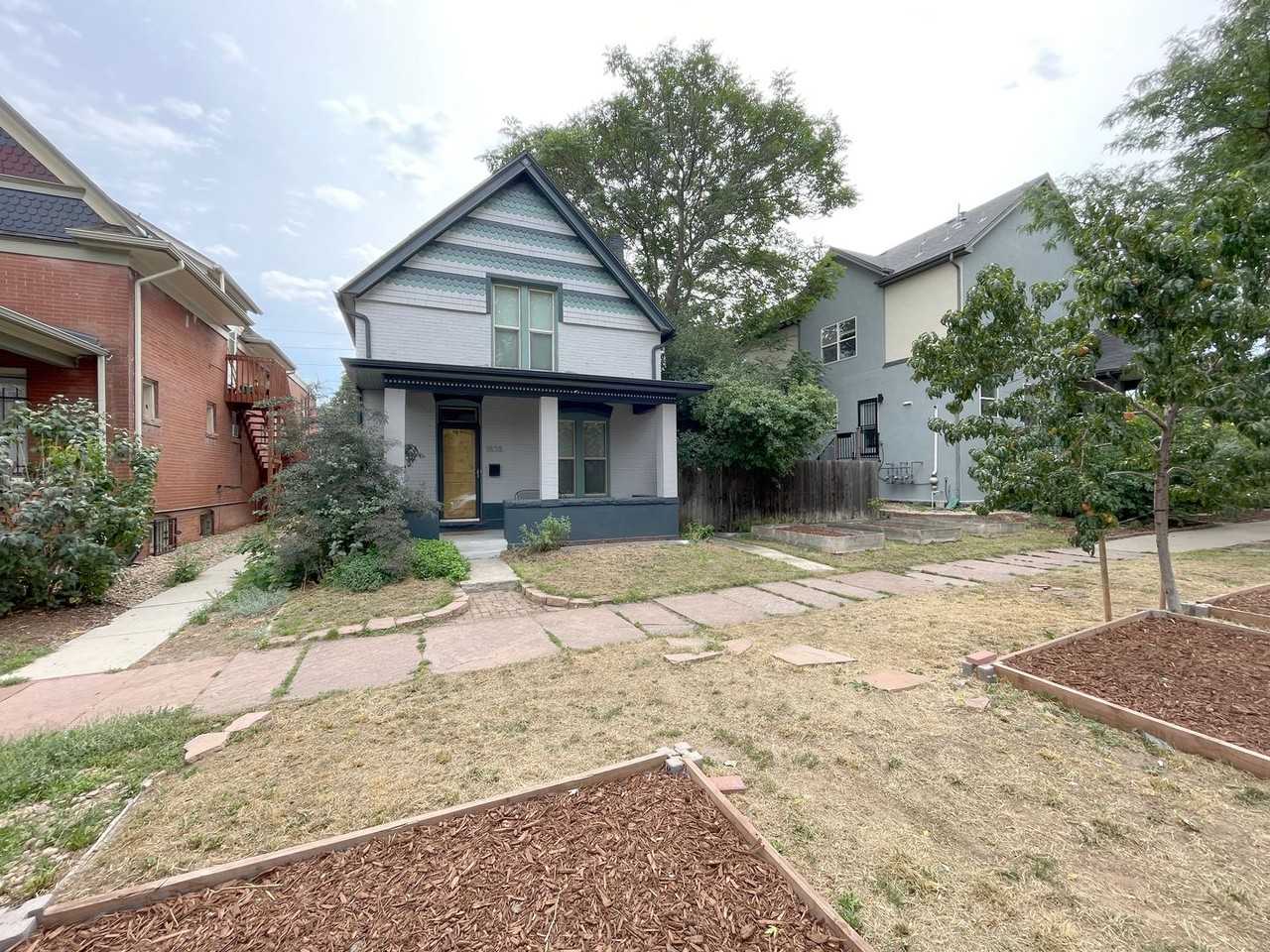 1838 Vine St - Photo 3 of 38