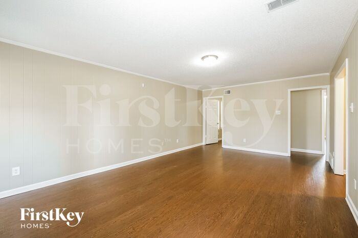 3138 Sleepy Hollow Rd - Photo 3 of 16