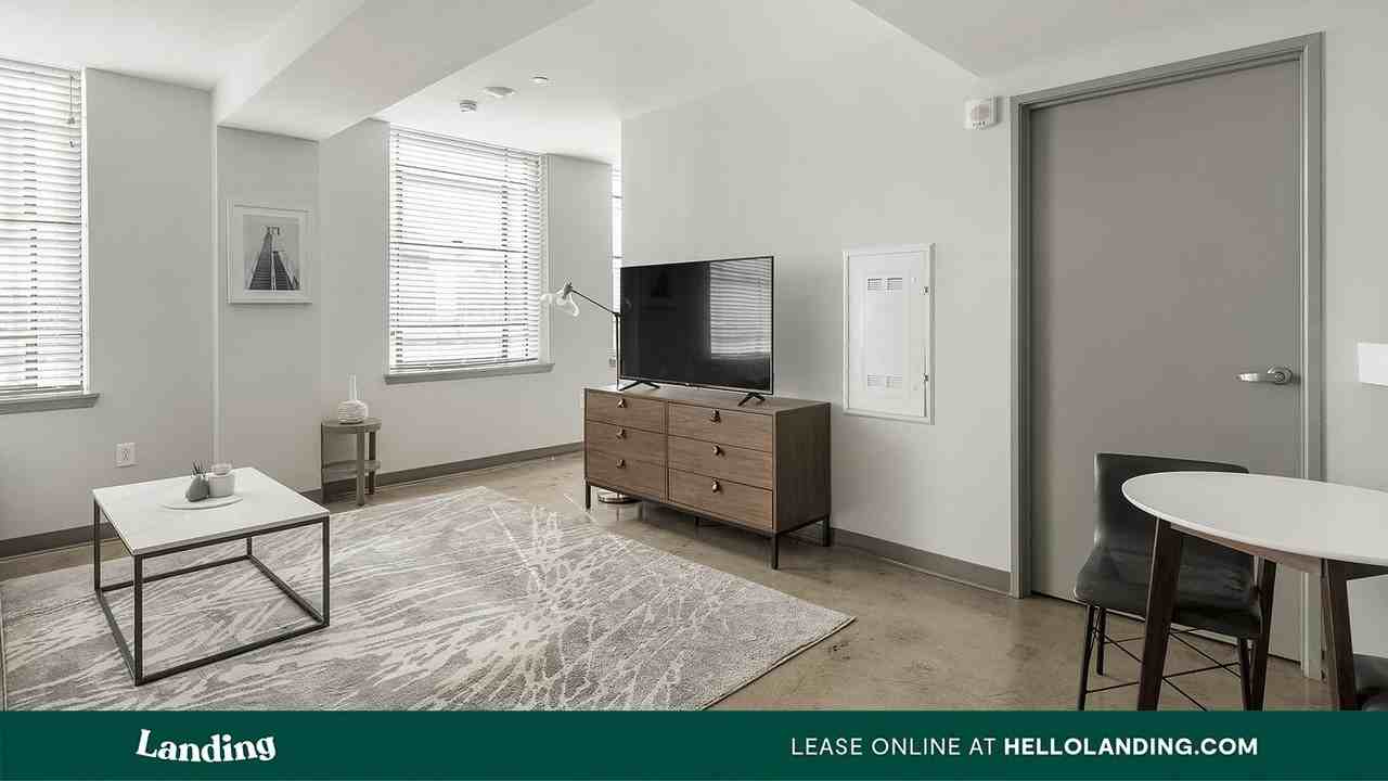 2308 4th Ave N - Photo 5 of 50