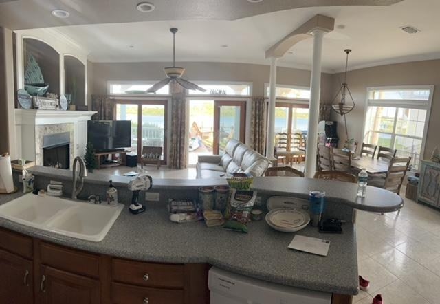 1405 Riverside Dr - Photo 5 of 21