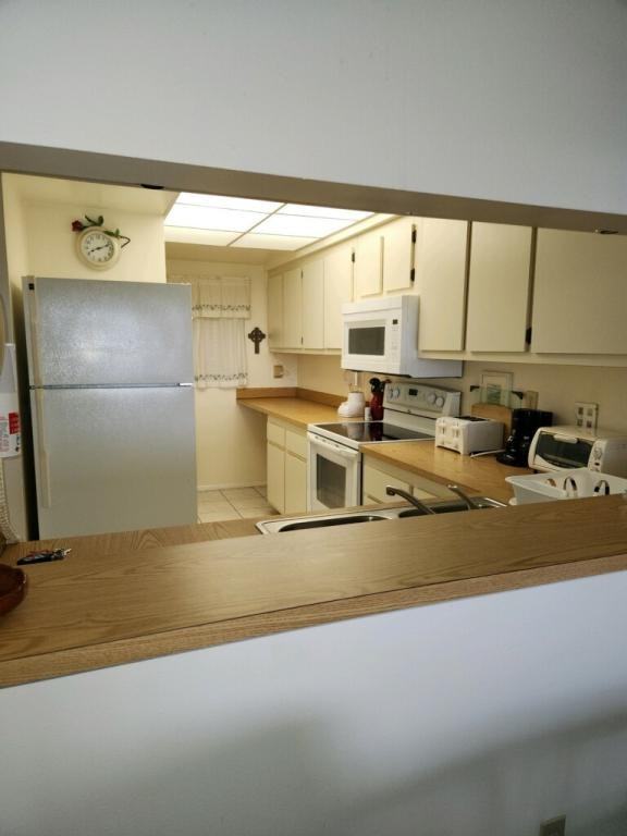 2467 S Washington Ave - Photo 7 of 8