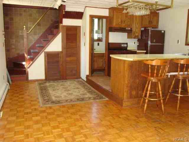 101 Bardonia Rd - Photo 2 of 9