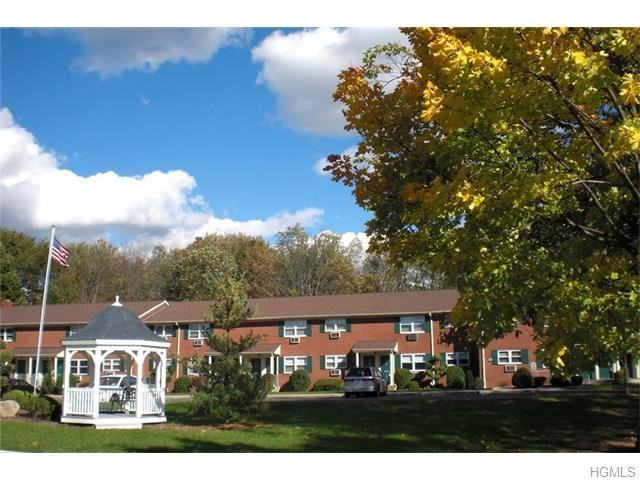 11 James Dr - Photo 2 of 21