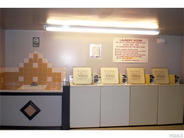 11 James Dr - Photo 3 of 21