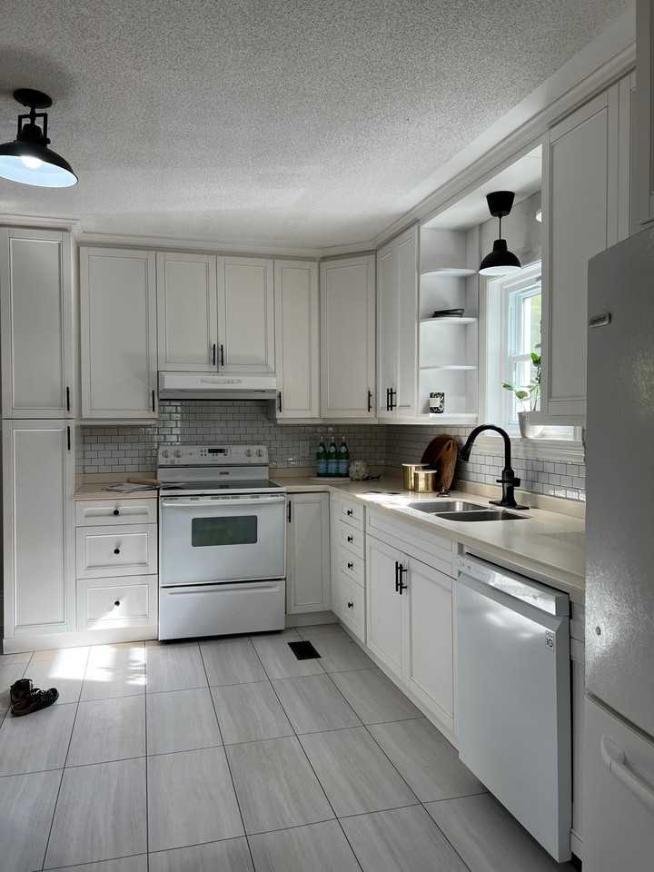 338 McGill Street - Photo 2 of 13