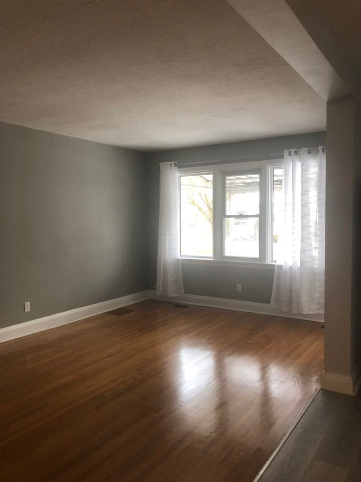 329 Wilson Street - Photo 2 of 9