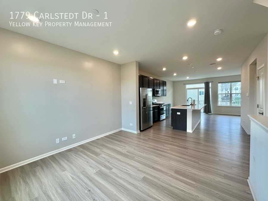 1779 Carlstedt Dr #1 - Photo 3 of 13