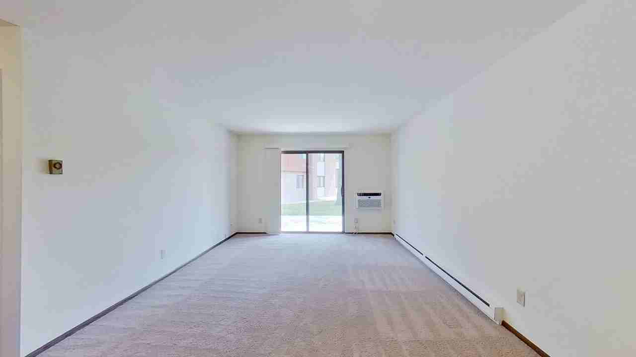 N76W14601 Market Dr - Photo 6 of 18