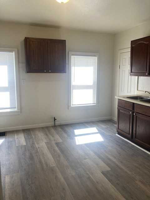 627 Fairholm Avenue - Photo 2 of 18