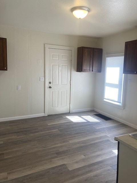 627 Fairholm Avenue - Photo 4 of 18