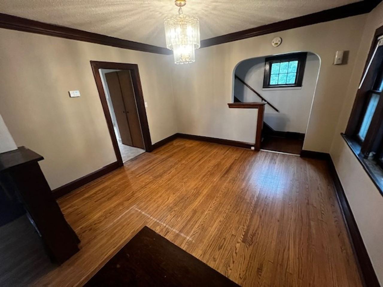 5315 Albion St - Photo 3 of 23